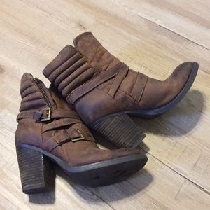 Steve Madden Raleighh Boots Size 7